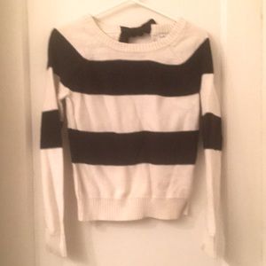 3/$20✨❣️WILL BE DONATING SOON❣️F21 Knit Tie Back Sweater